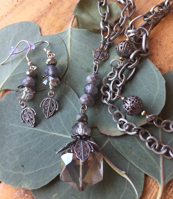 Matte Grey Filigree Crystal Silver Jewelry Set