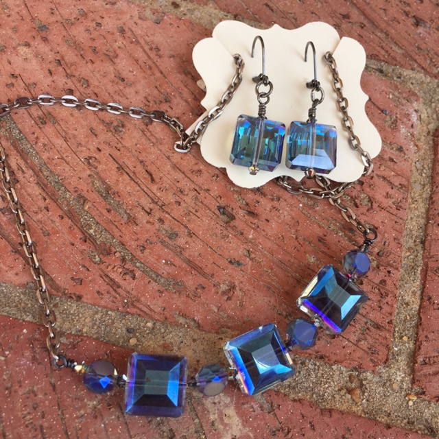 Brilliant Blue Jewelry Set