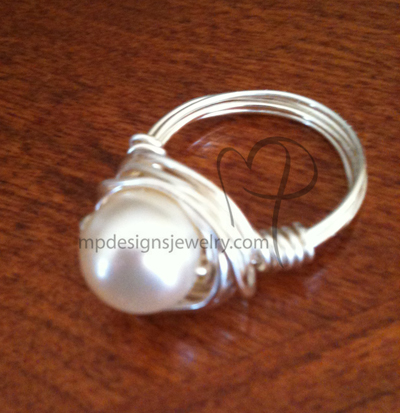 Swarovski creamy Pearl silver Wire-wrapped Ring