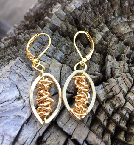 gold oval chain lb earring