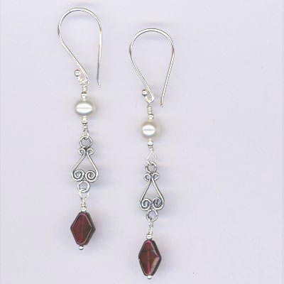 Garnet Pearl Bali Silver earrings