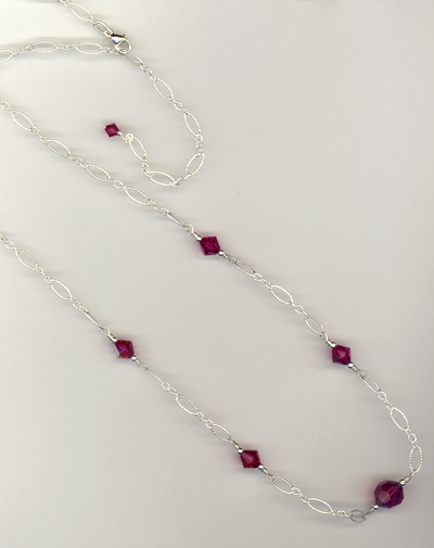 fuchsia fancy chain necklace